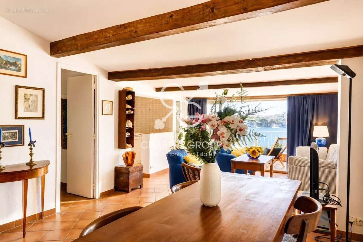 Appartement à VILLEFRANCHE-SUR-MER