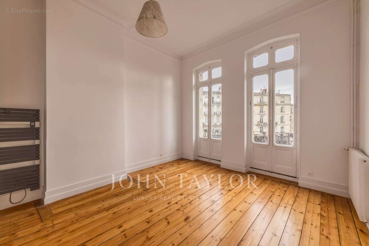 Appartement à BORDEAUX