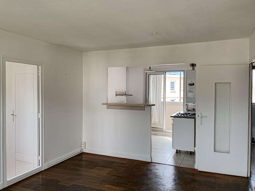 Appartement à SAINT-MARTIN-D&#039;HERES