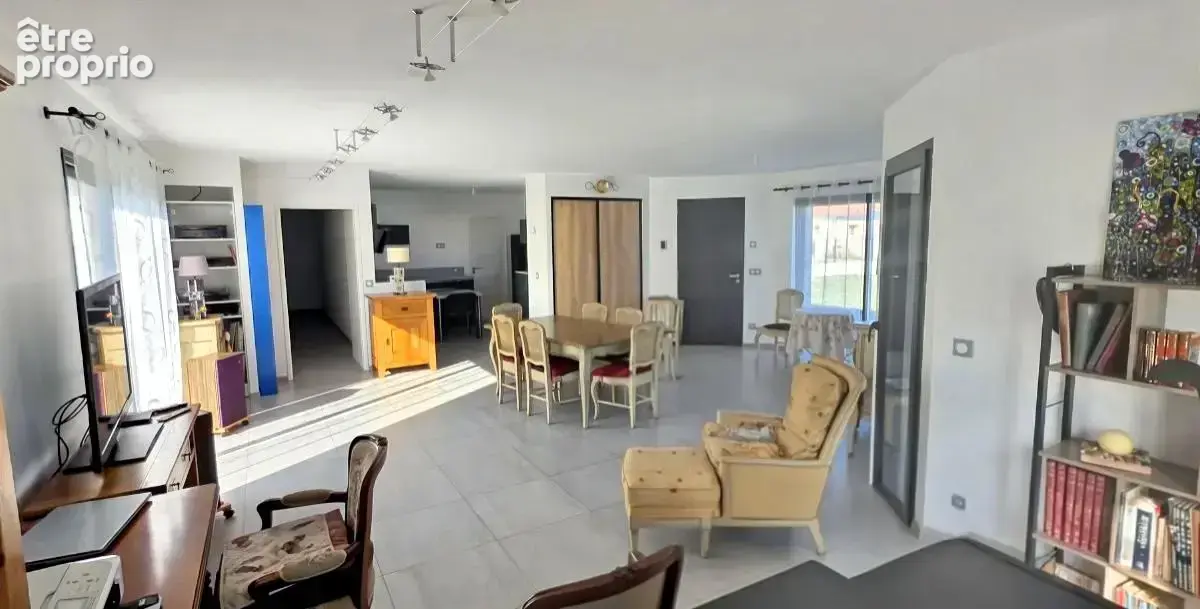 Maison 5 pièces 145 m² à vendre à Romans (01400) - photo 4
