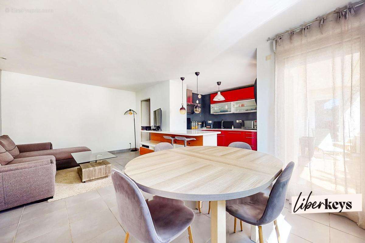 Appartement à MARSEILLE-16E