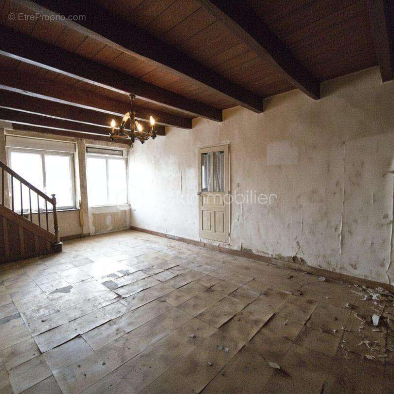 Maison 131m² à rénover - photo 8
