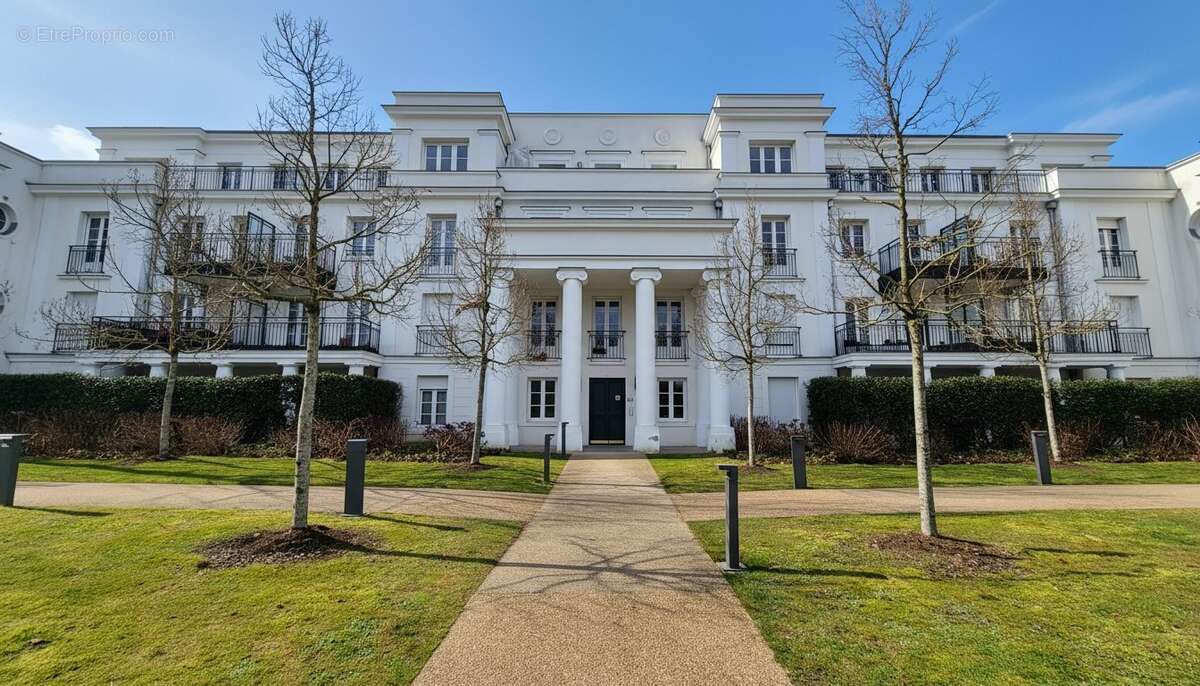 Appartement à SERRIS