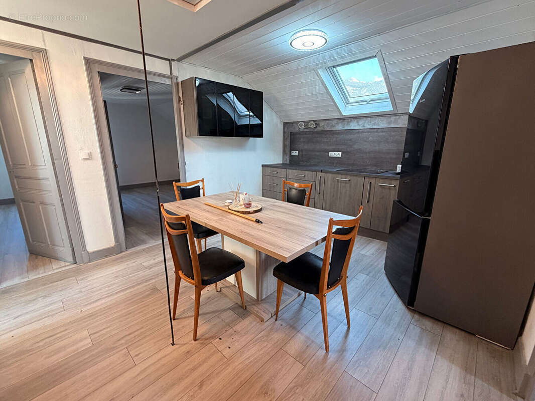 Appartement à SAINT-PIERRE-D'ALBIGNY