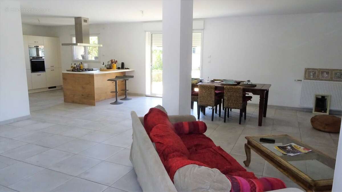 Maison à CHEVIGNY-SAINT-SAUVEUR