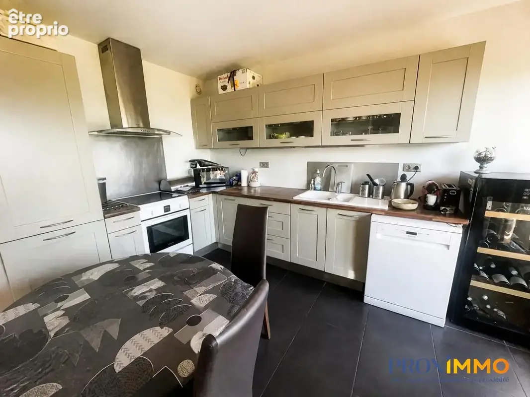 Appartement 5 pièces 82 m² à vendre à Voiron (38500) - photo 5