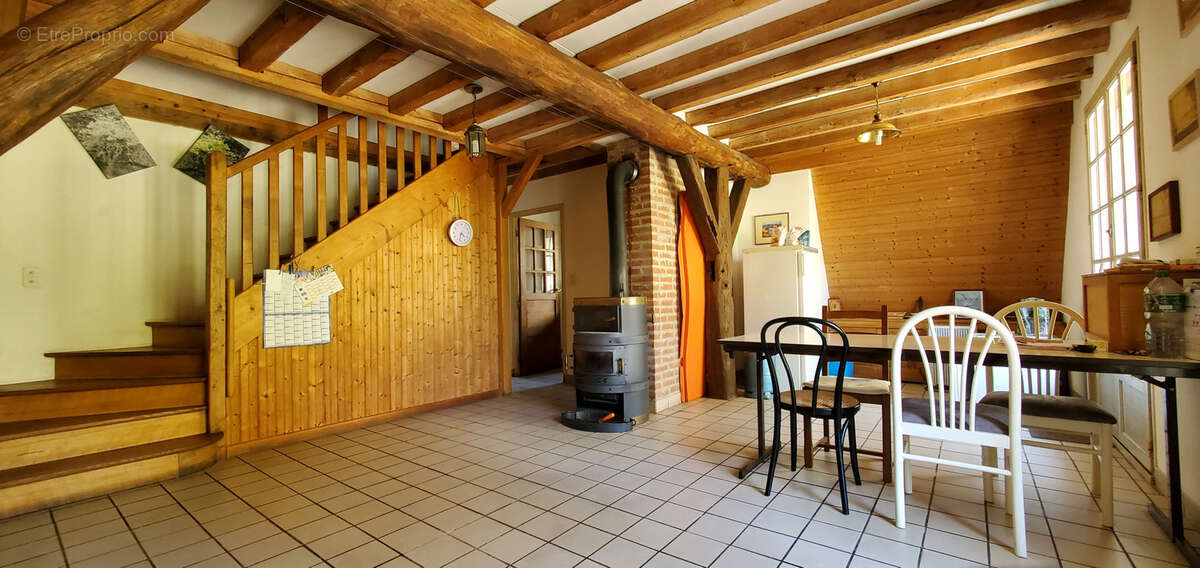 Maison à DROUPT-SAINTE-MARIE