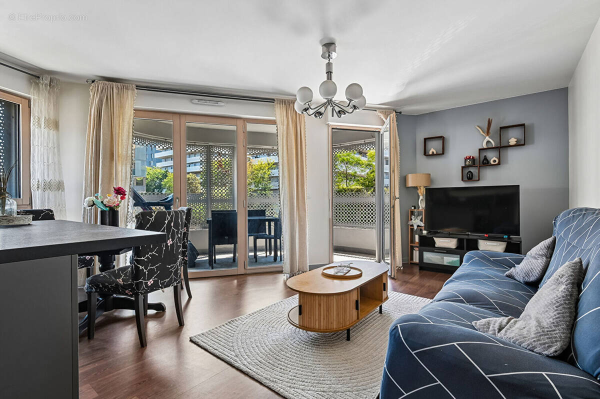 Appartement à NANTERRE