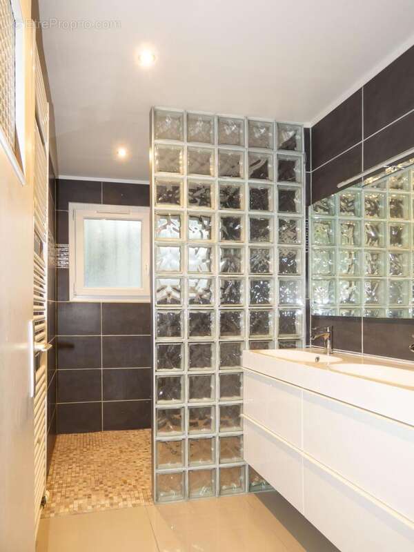 Maison 125 m² à Argenteuil  - photo 4