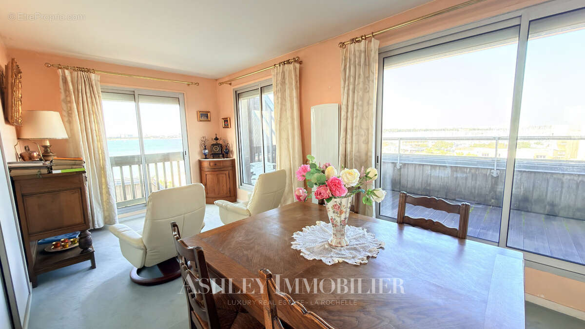 À vendre duplex dernier étage vue mer et terrasses - photo 10