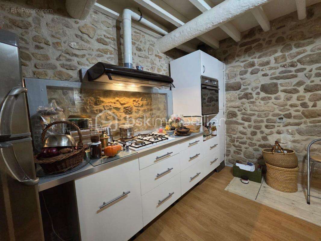 Maison à CERESTE