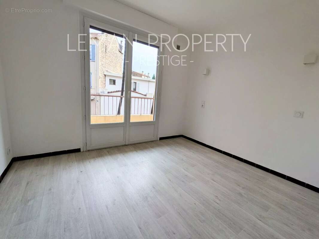 Appartement à LE CANNET