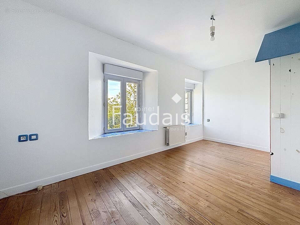 Maison à LES LOGES