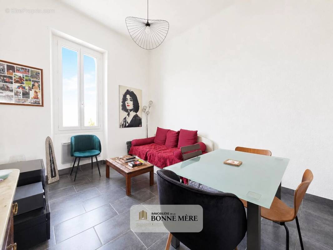 Appartement à MARSEILLE-12E