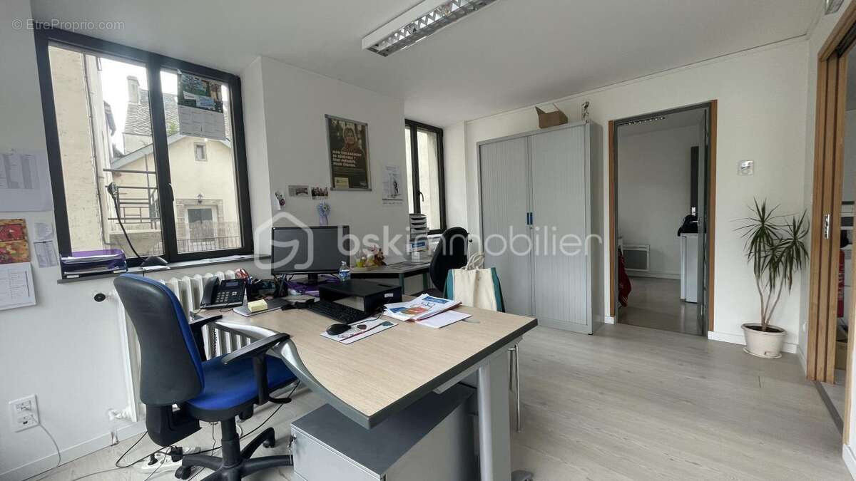 Commerce à SAINT-CHELY-D'APCHER