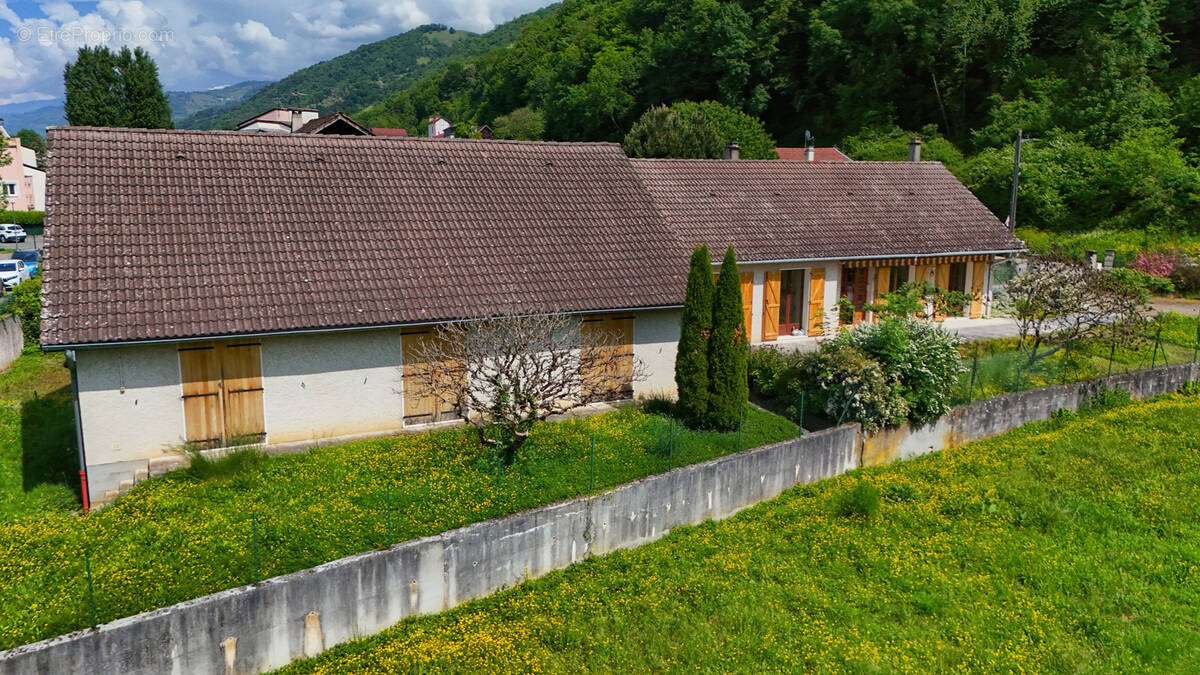 Maison à GIERES
