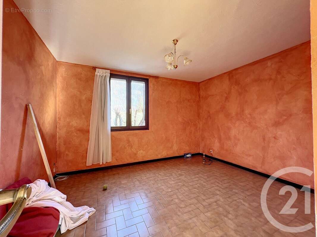 Maison 75 m² à Trets  - photo 7