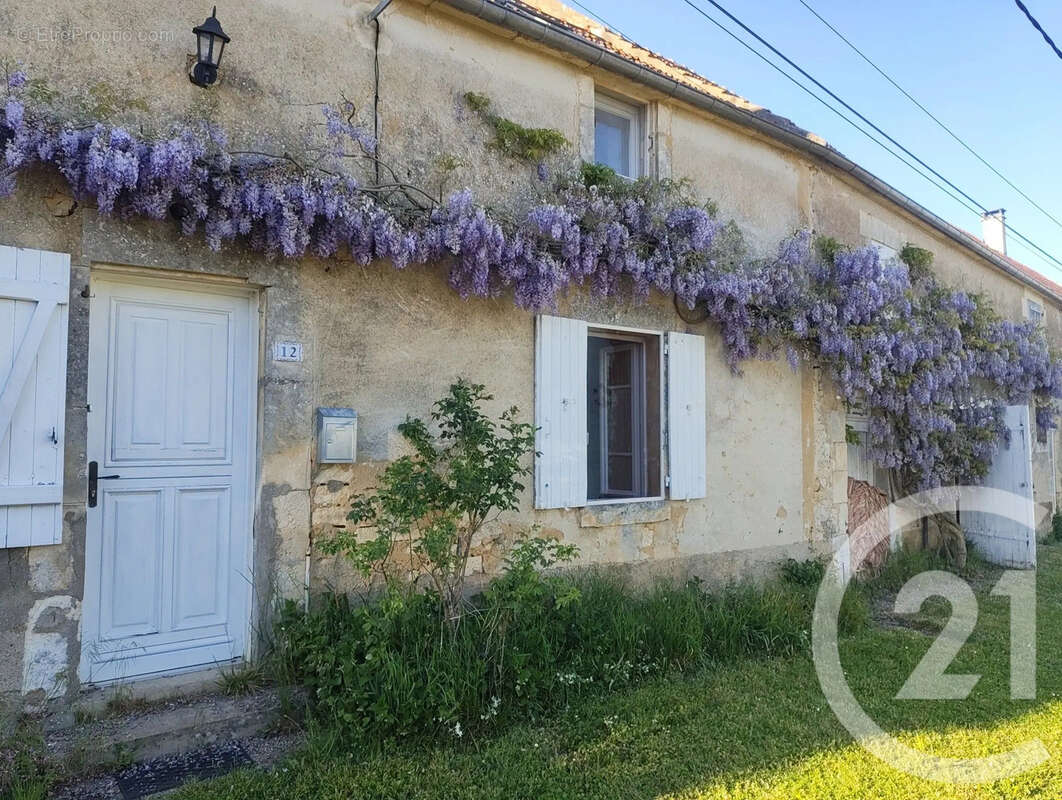 Maison 117 m² à Etais-La-Sauvin  - photo 3