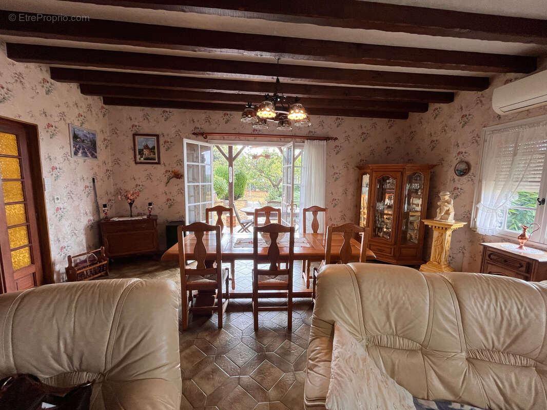 Maison à CHEZY