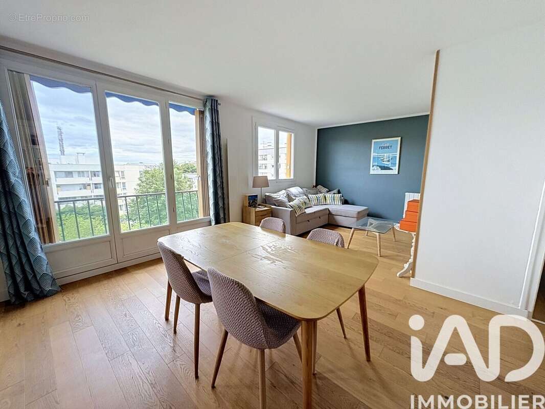 Photo 2 - Appartement à LA GARENNE-COLOMBES