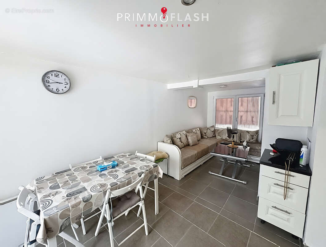 BOBIGNY - Maison 5 pièces, 82 m² + accès voiture - photo 2