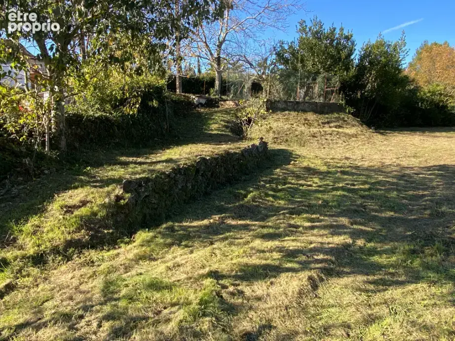 A vendre - terrain constructible de 6 447 m2 avec permis accorde - photo 3