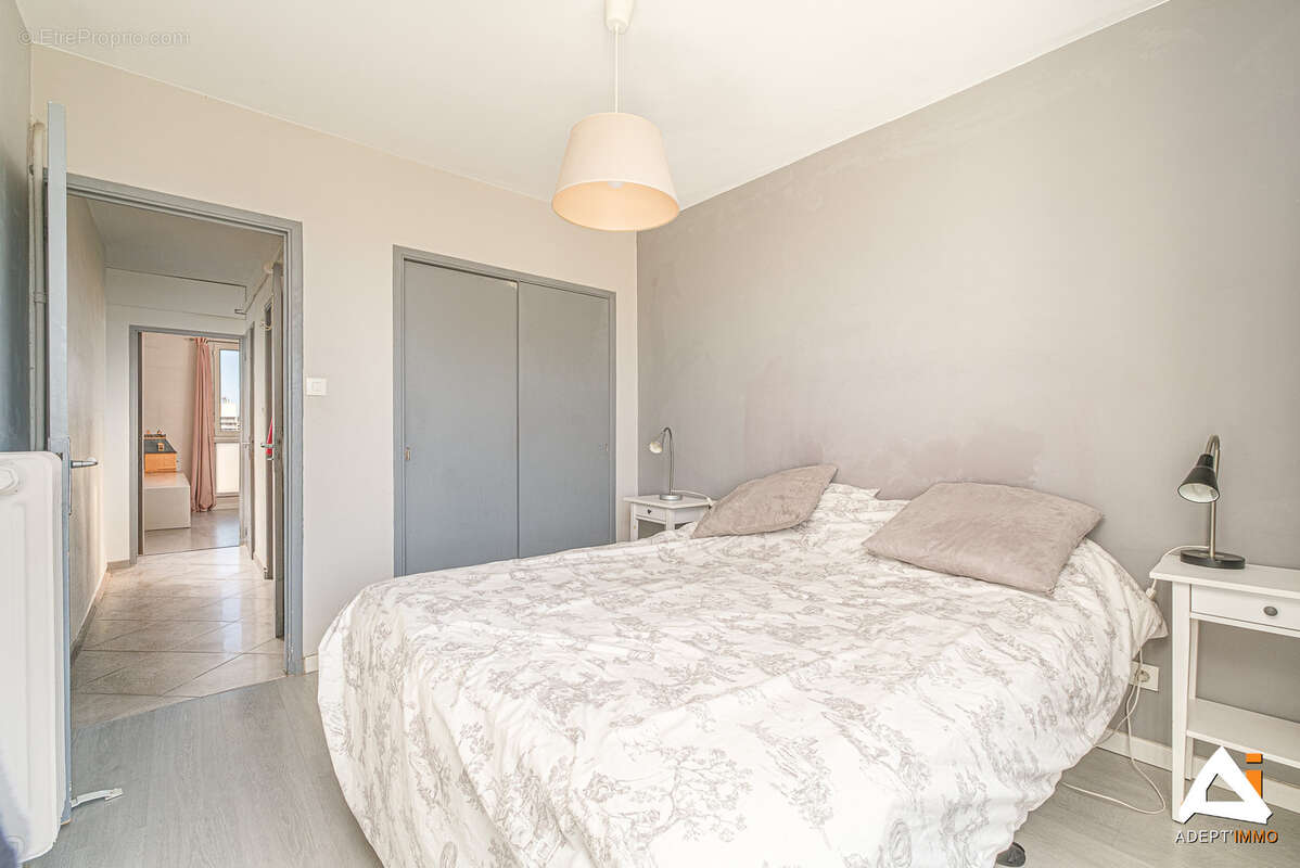 Appartement à MARSEILLE-8E