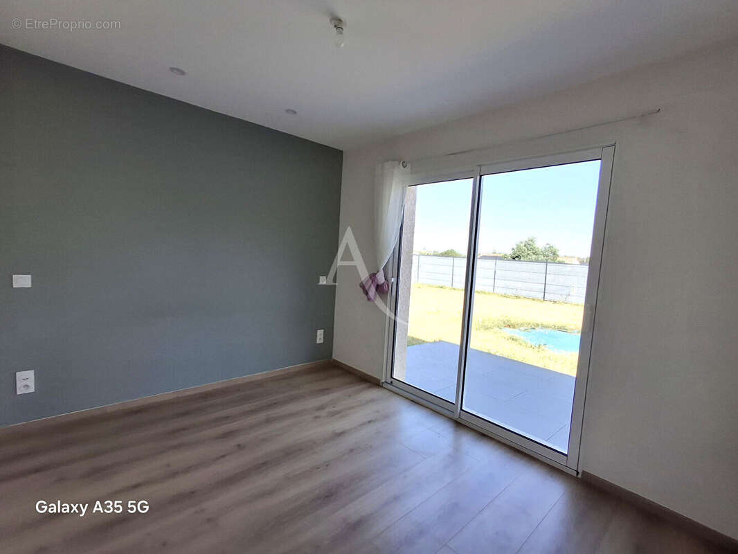 Maison L Isle Jourdain 4 pièce(s) 110 m2 - photo 11