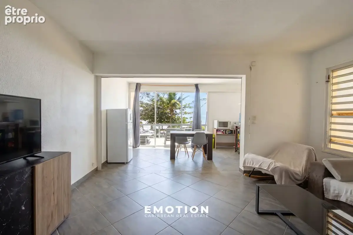 Appartement t2 - 51 m2 - avec terrasse - vue mer - photo 3