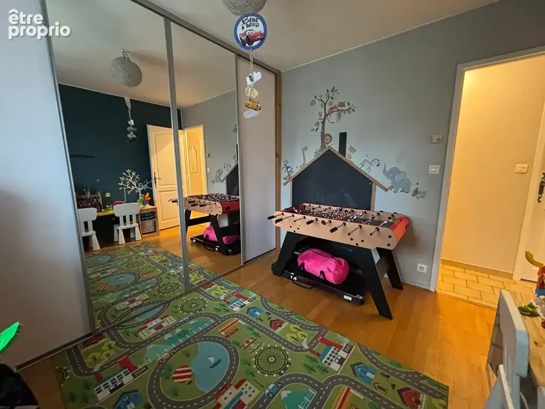 Maison  5 pièce(s) 120 m2 LA HAYE DU THEIL - photo 6