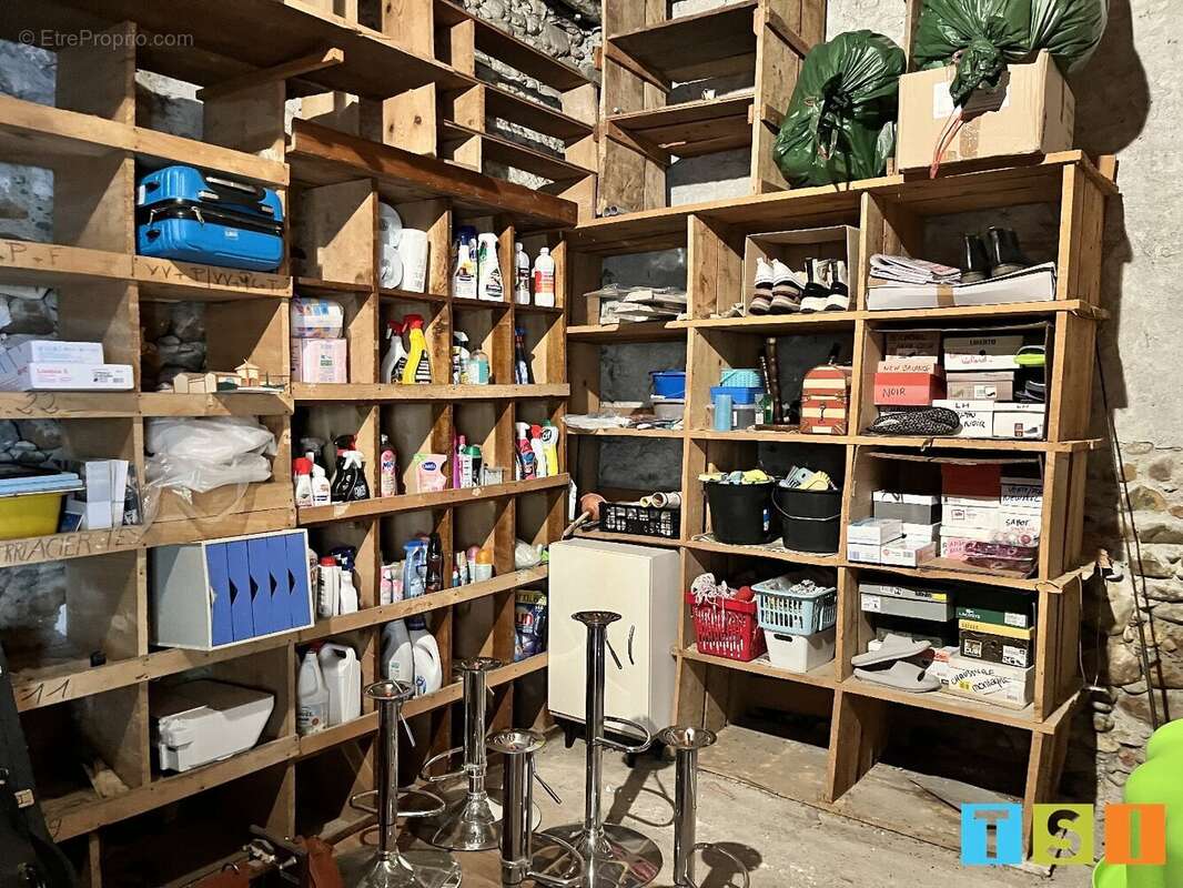 Maison à MONTREJEAU