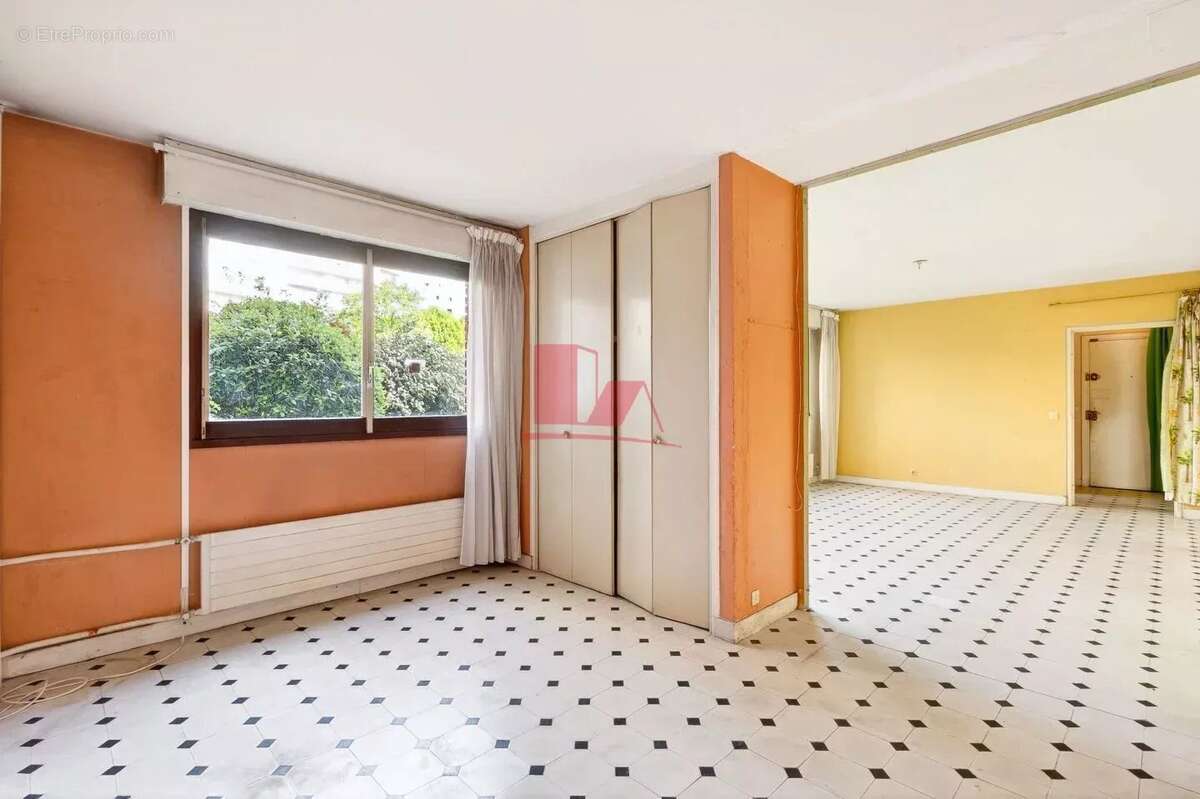 Appartement à ISSY-LES-MOULINEAUX