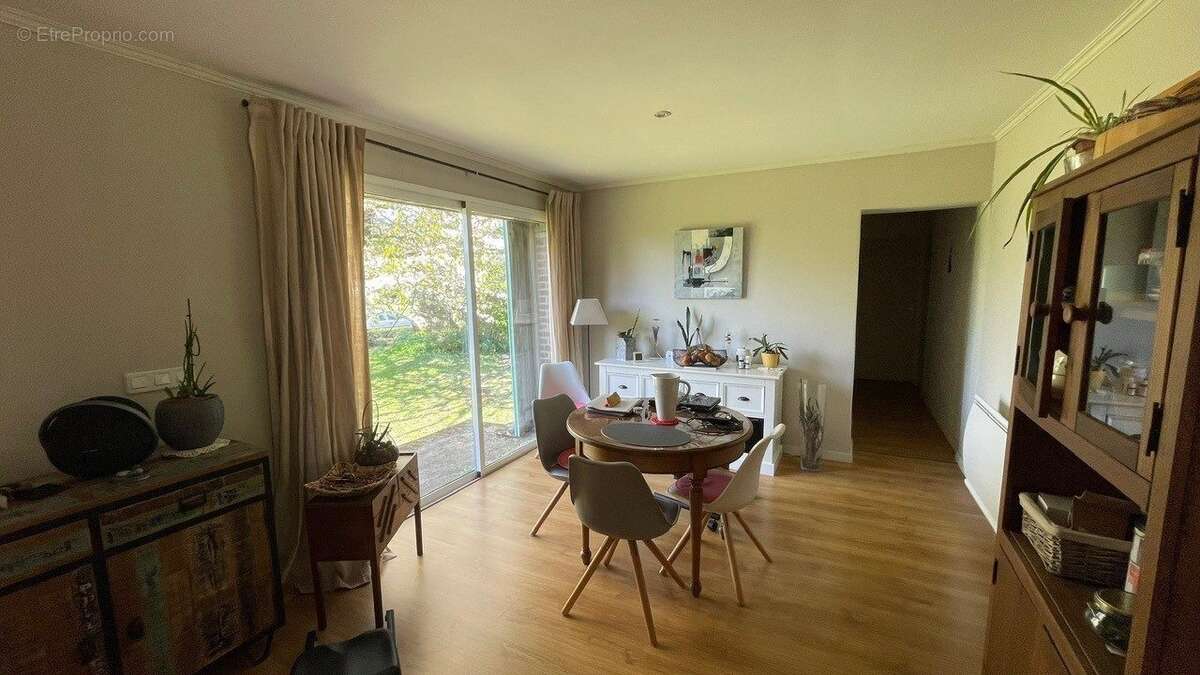 Maison à MESNIL-SAINT-NICAISE