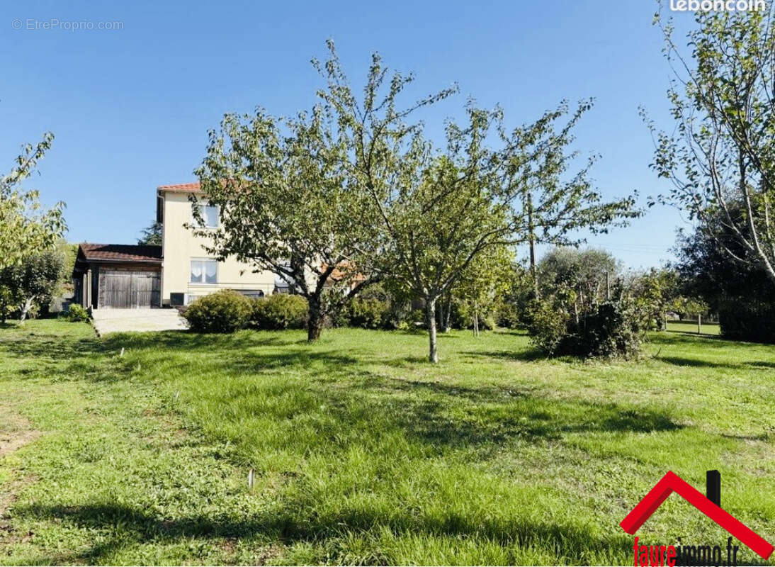 Maison à JUILLAC