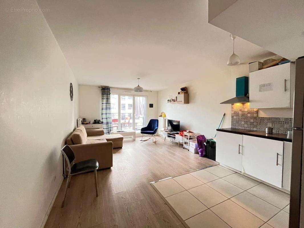 Appartement à COLOMBES