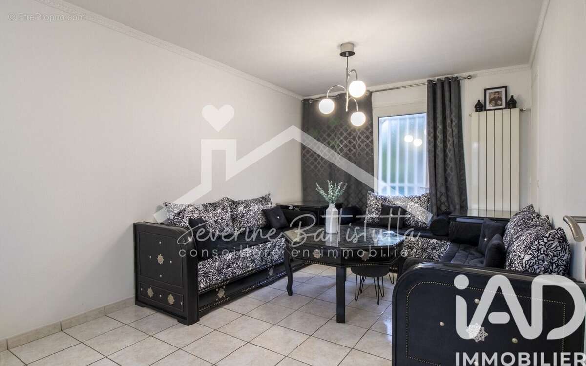 Photo 2 - Maison à VAUJOURS