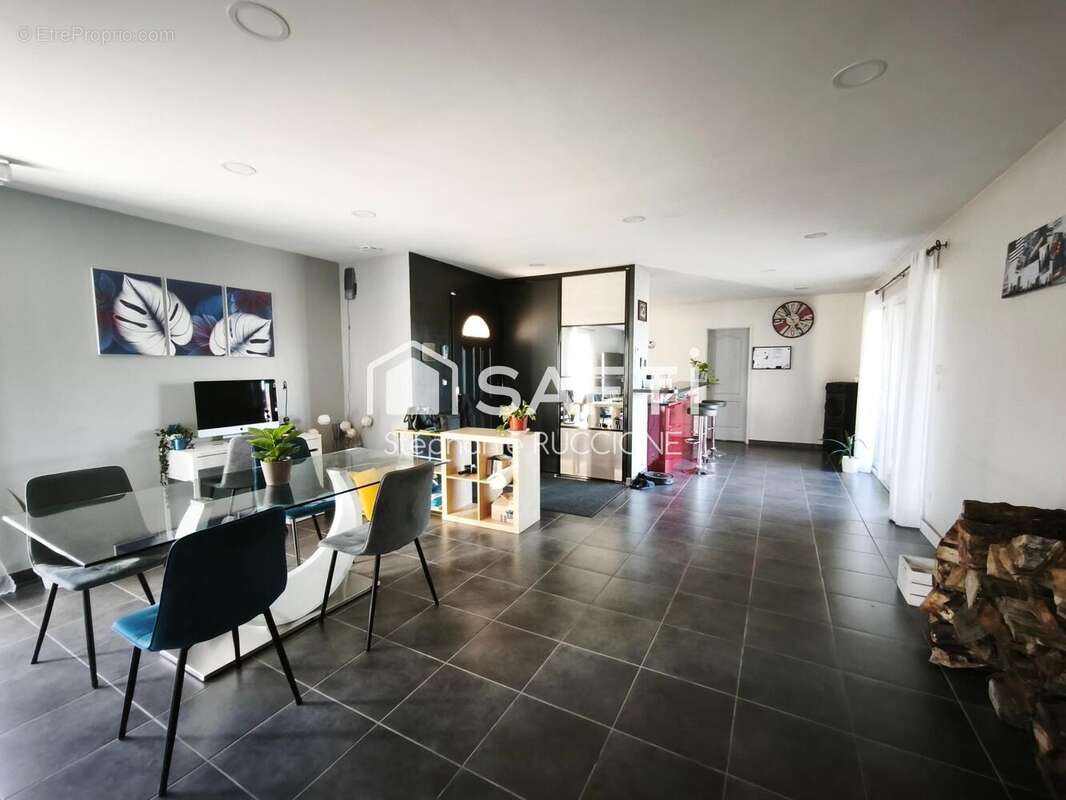 Photo 3 - Maison à LA COTE-SAINT-ANDRE