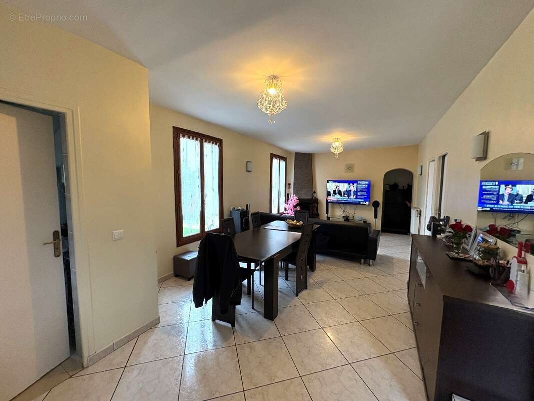 Maison à CLICHY-SOUS-BOIS