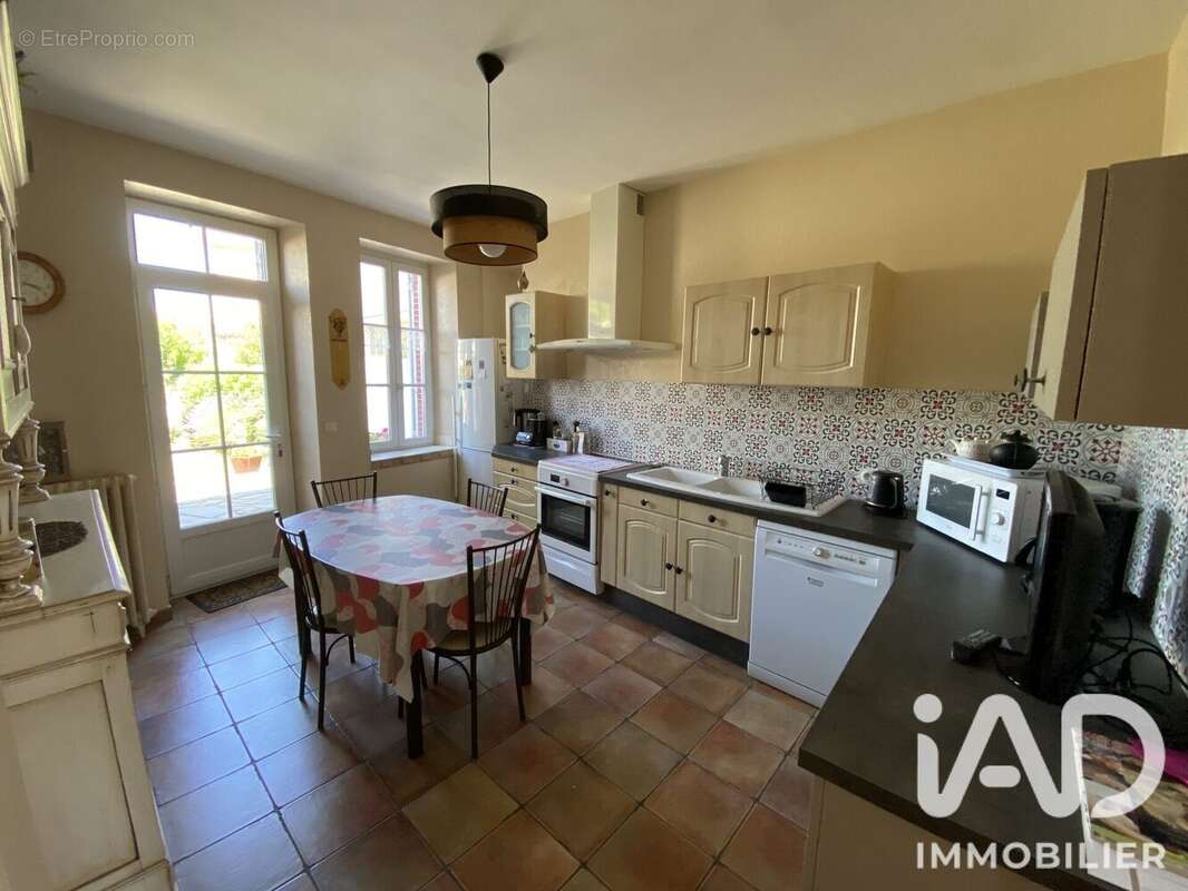Maison 130 m² à Les Herbiers  - photo 5