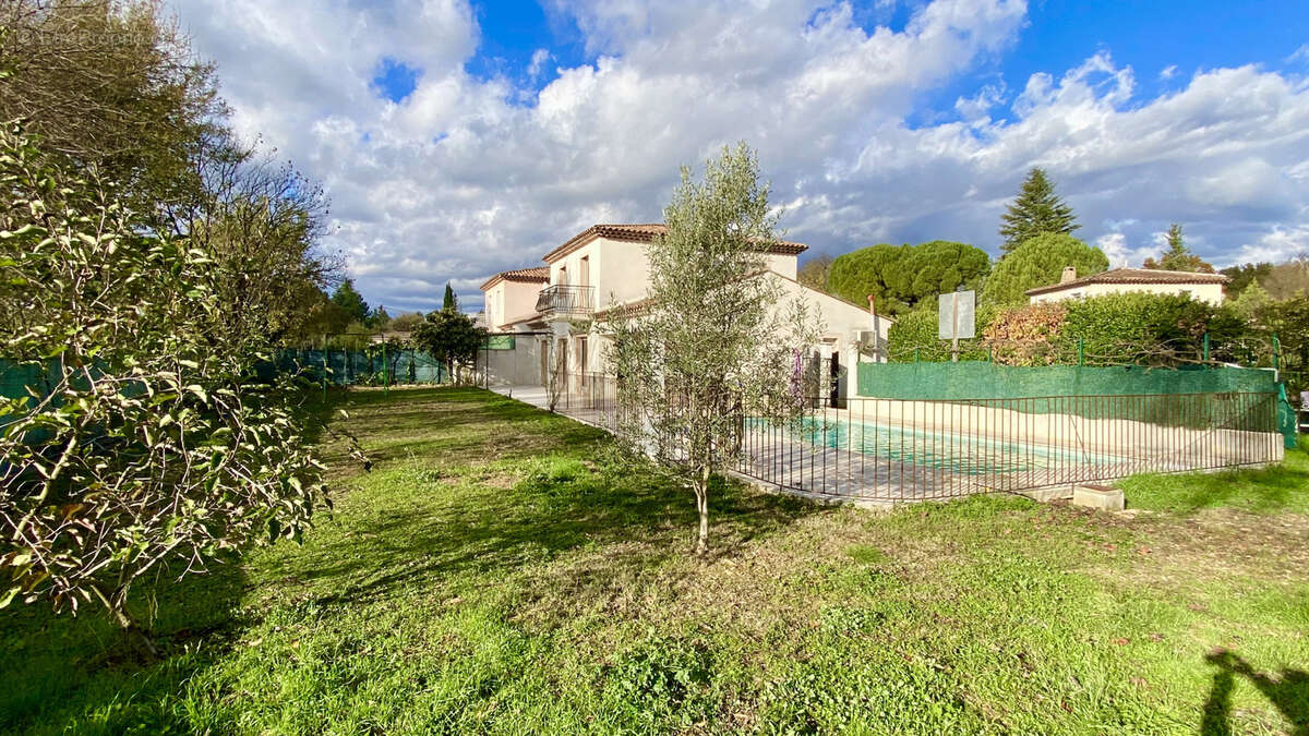 Maison à CALLIAN