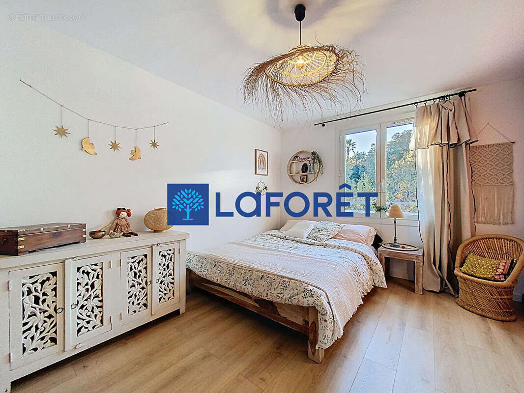 Maison à SOLLIES-PONT