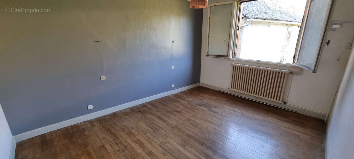 Appartement à SAINT-AMANS-DES-COTS