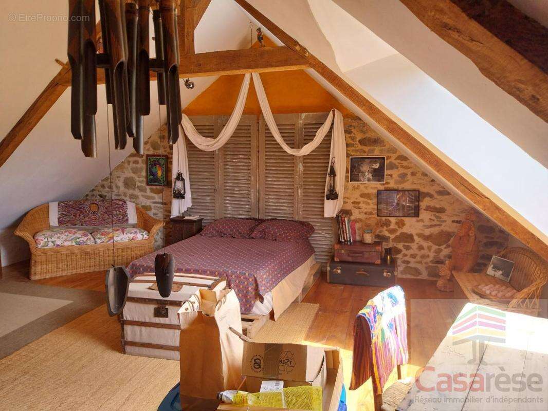 Maison à PLOUASNE
