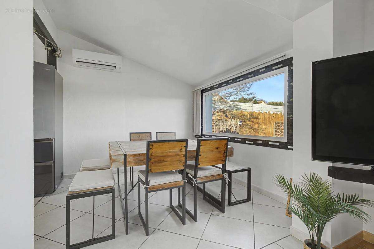 Maison à SAINT-GILLES