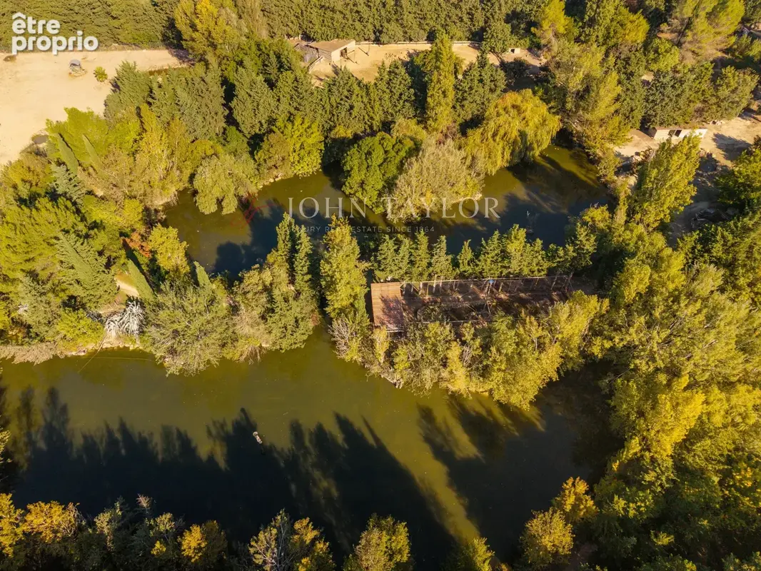 Entre Alpilles et Luberon — domaine arboré de près de six hectares - photo 11