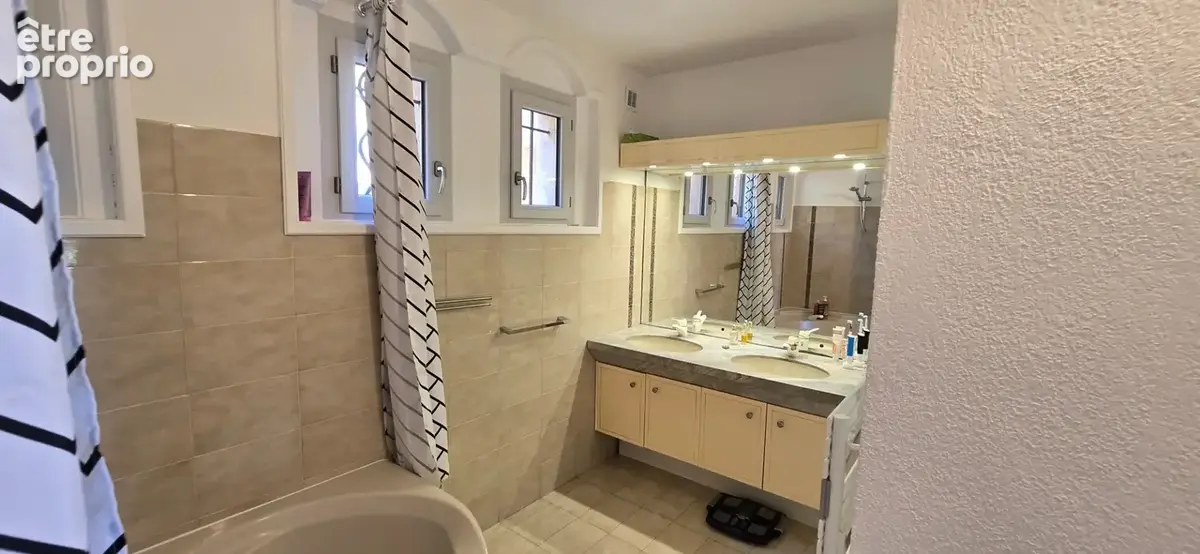Maison à vendre 6-7 pièces + Piscine Terrain 1400m² CARNOULES (83) - photo 11