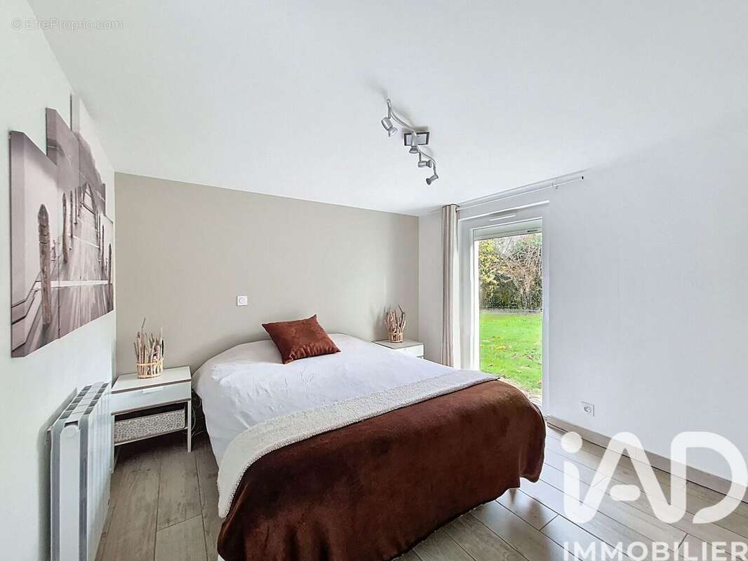 Photo 9 - Maison à LES CLAYES-SOUS-BOIS