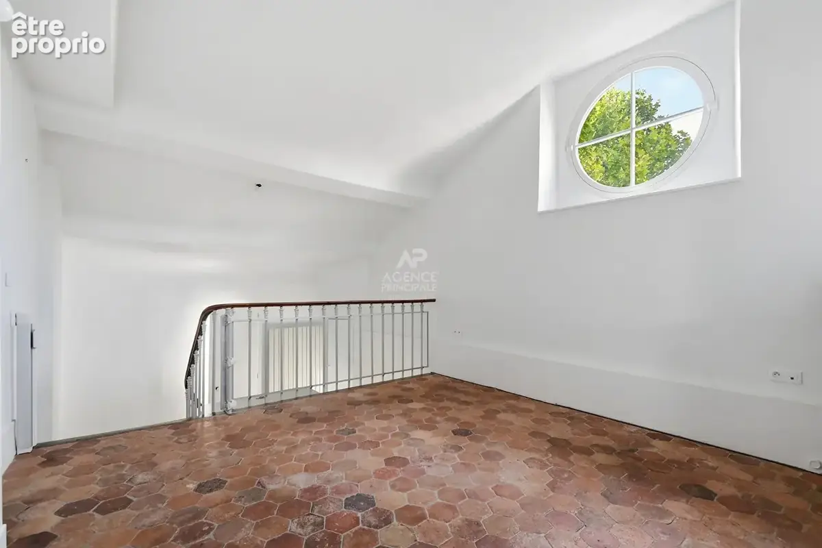 Appartement Saint Germain En Laye 4 pièces Secteur Noailles - photo 3