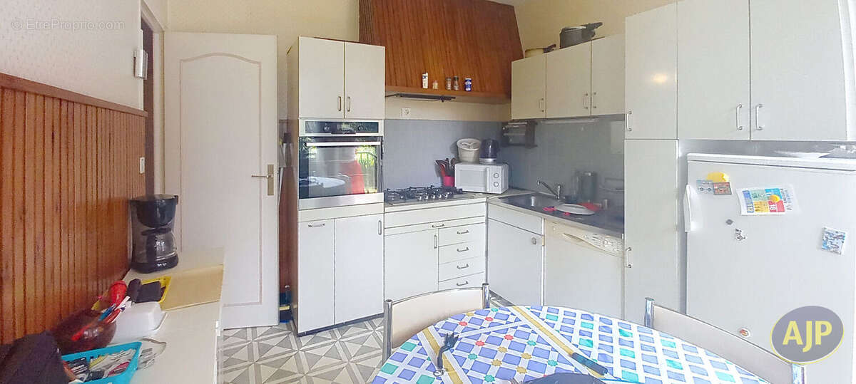 Chateaubriant : proche centre : maison 166m² - 5 chb + 1 bureau - photo 8