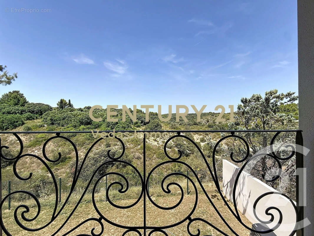 Maison 192 m² à Cournonterral  - photo 5